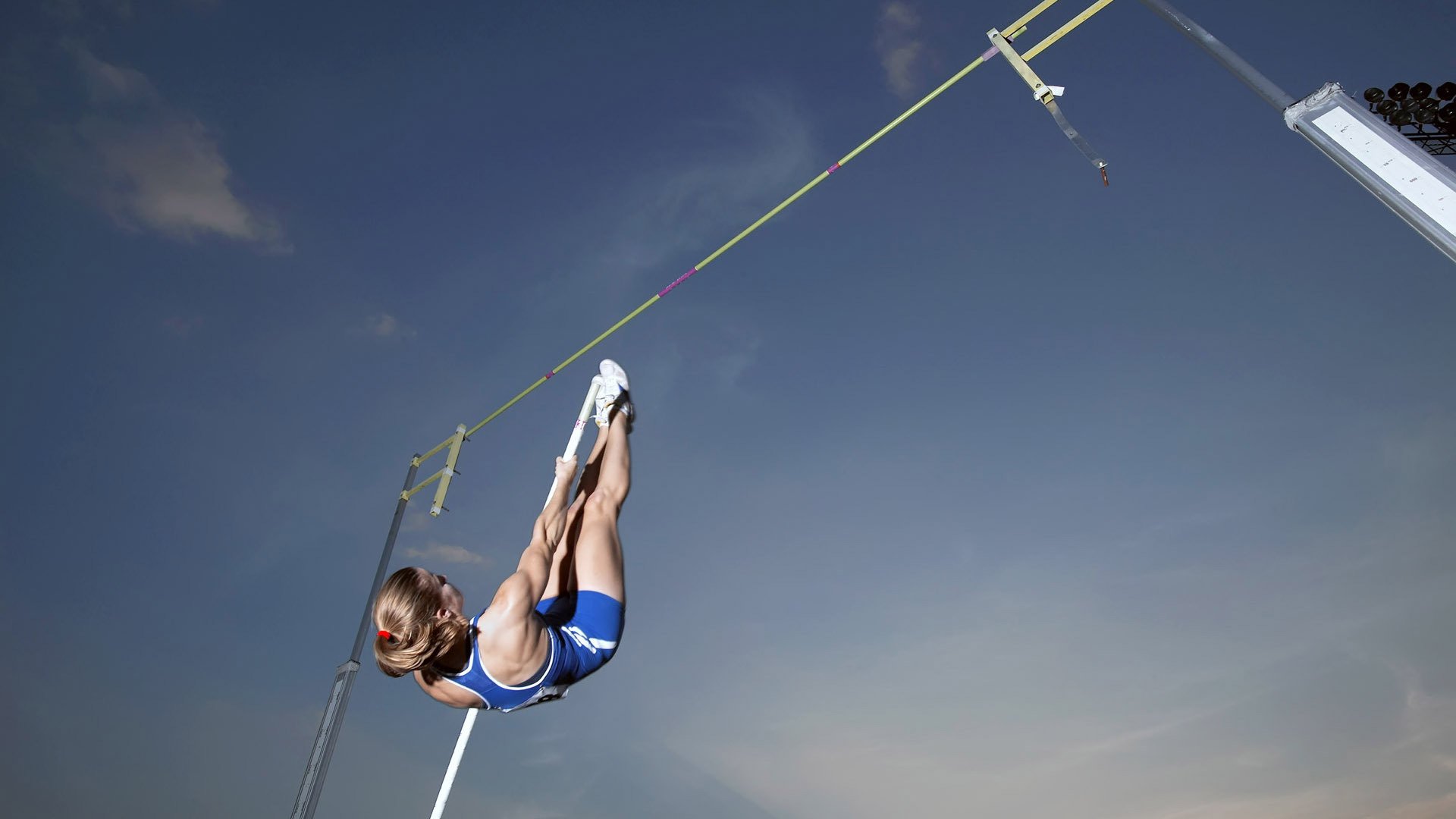 爱游戏app-巴黎圣日耳曼主帅复盘备战英超金州勇士,足总杯遗憾出局,马竞今夜门线救险